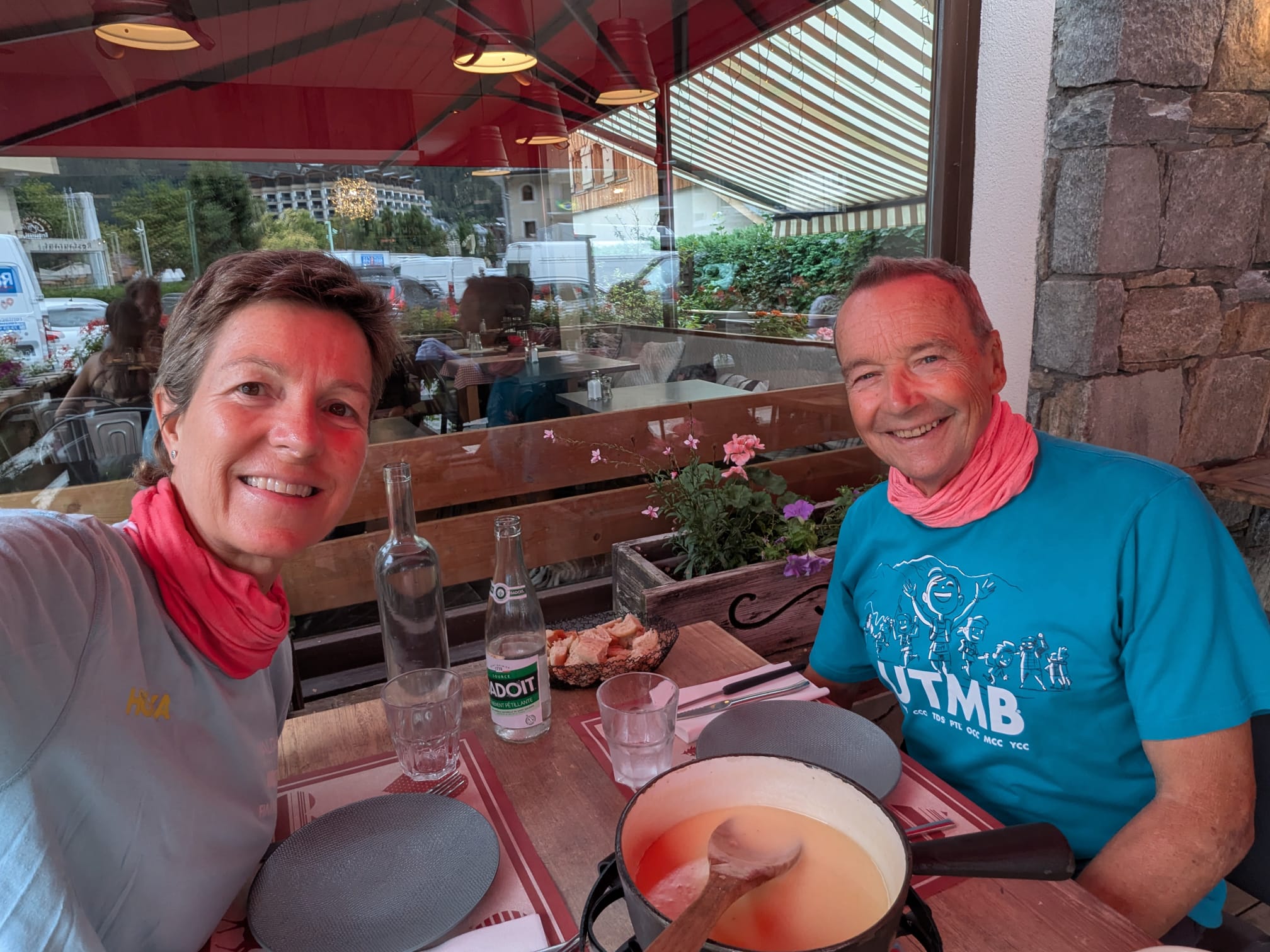 Celebrant els 70 amb una Fondue Savoyarde